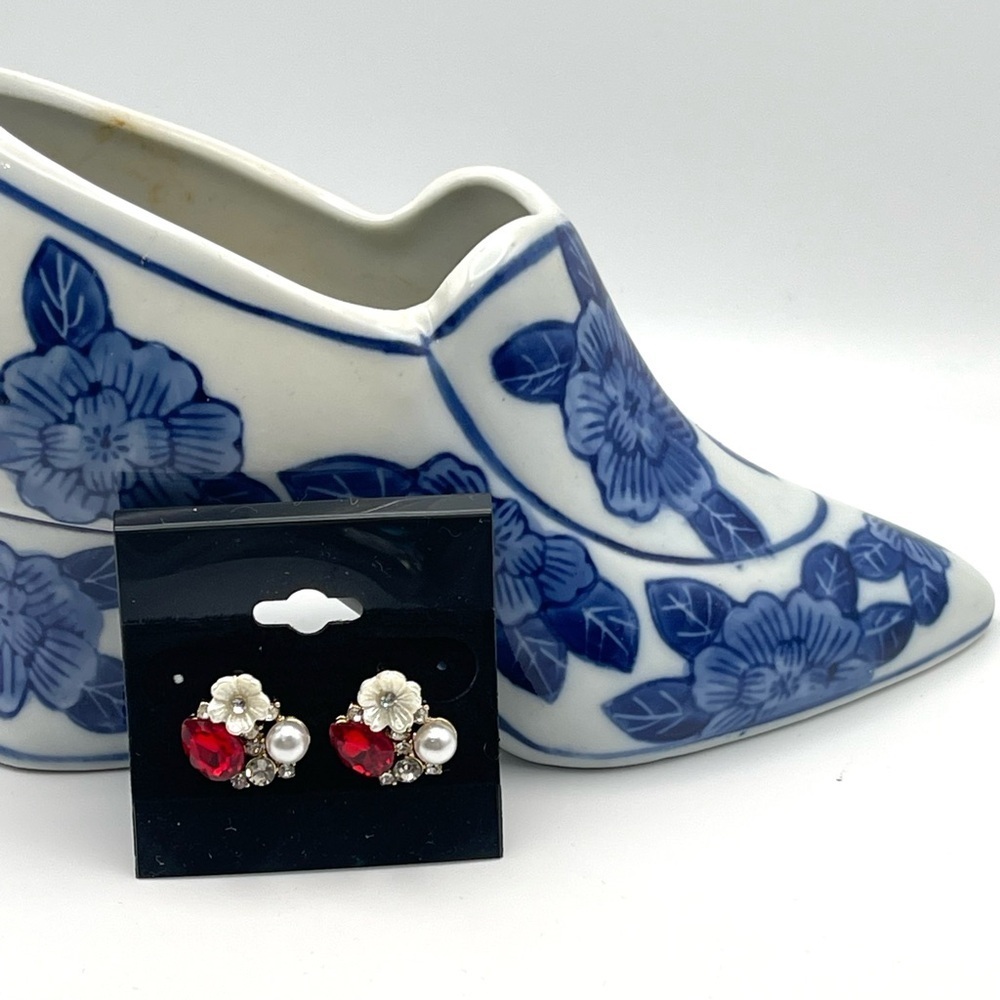 Red and White Floral Earrings Costumes Earrings with Rhonestones and Pearls